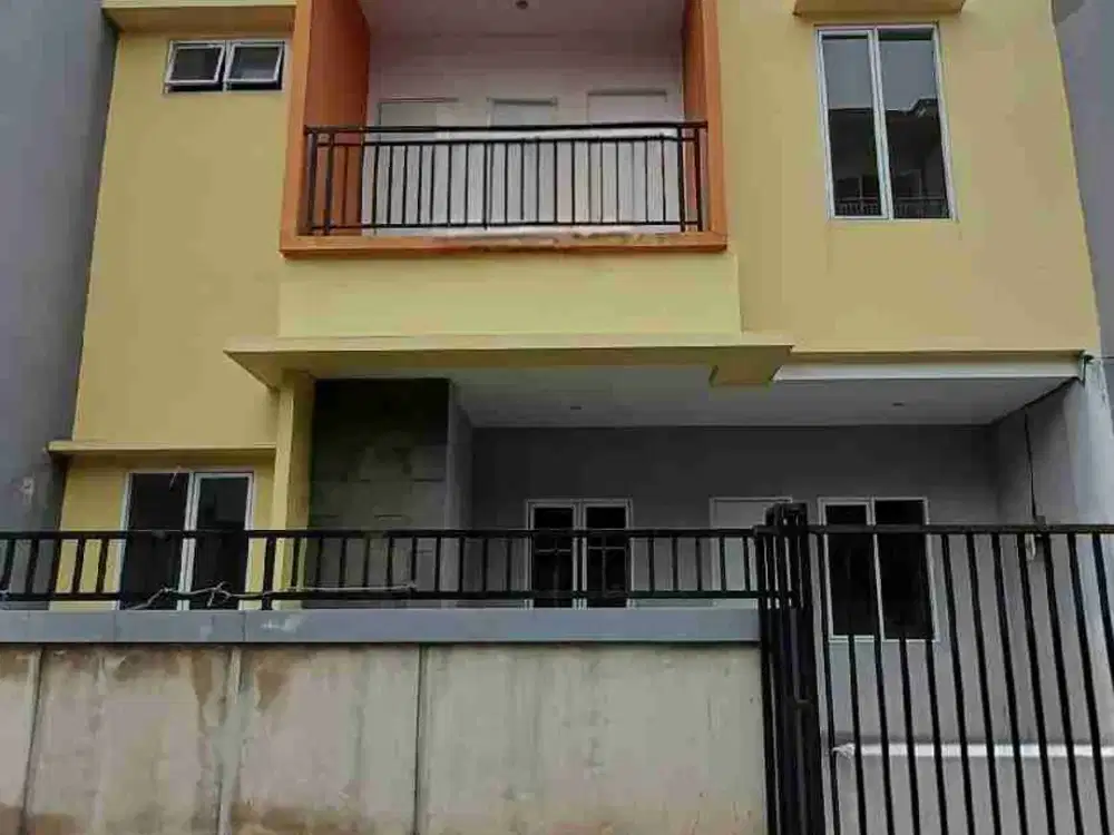 Di jual Rumah 2 Lantai siap huni di sunter garden jakarta utara
