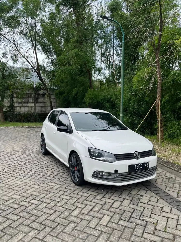 Volkswagen Polo 2015 Bensin