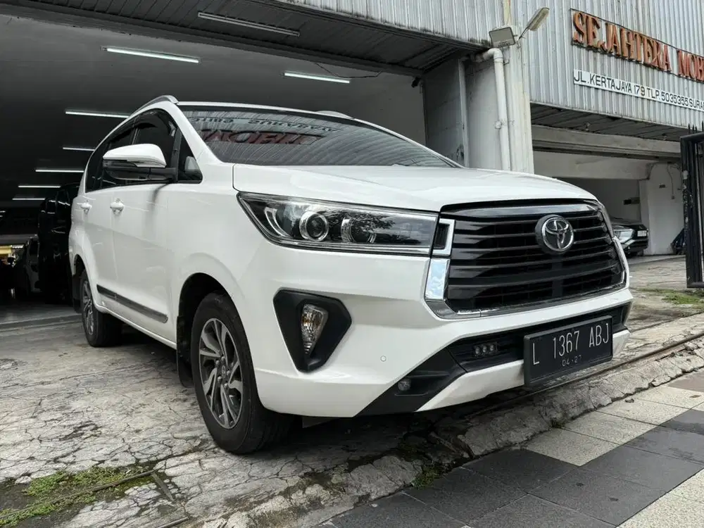 TOYOTA INNOVA REBORN 2.4 V DIESEL MATIC 2022