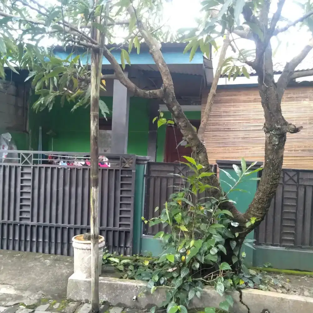 Jual/Over kredit rumah di komplek klara walantaka