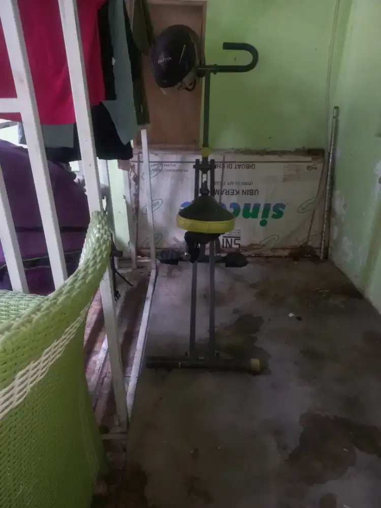 Alat olahraga fitnes