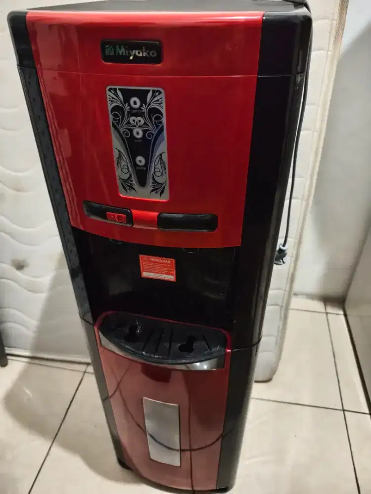 Dispenser miyako galon bawah