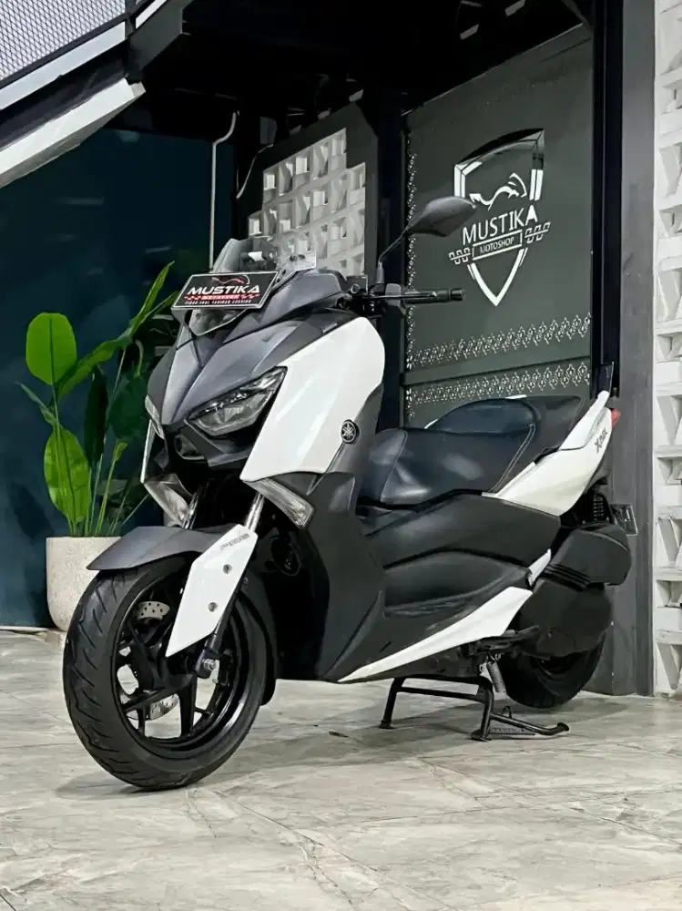 Odo 14rb‼️Yamaha Xmax 2018 ABS White. DANNY Mustika Motor Malang