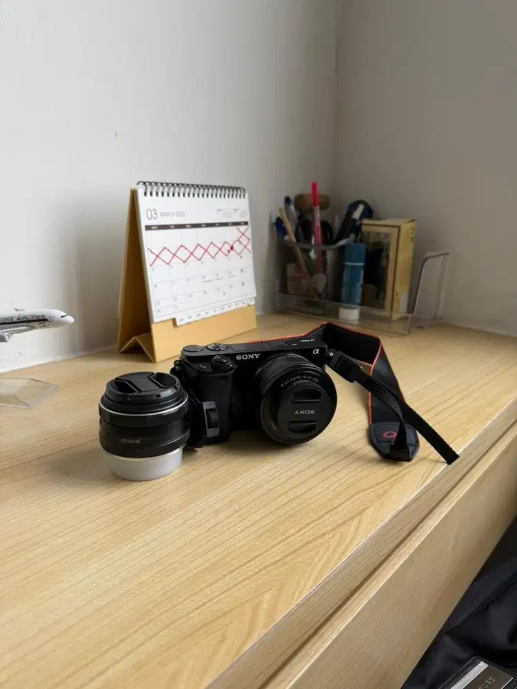 SONY A6000 LENSA KIT PLUS LENSA FIX MEIKE MULUS