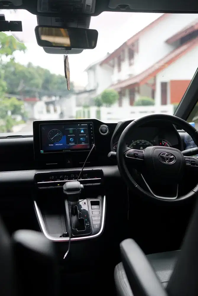 Toyota Voxy 2022 Bensin