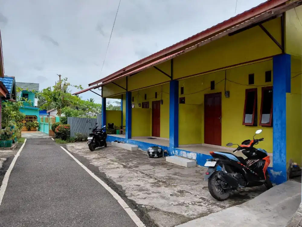 Di kontrakkan 3 pintu permanen Keramat