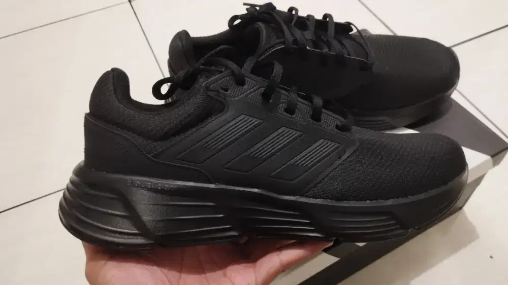 Sepatu Adidas Galaxy 6 M Original