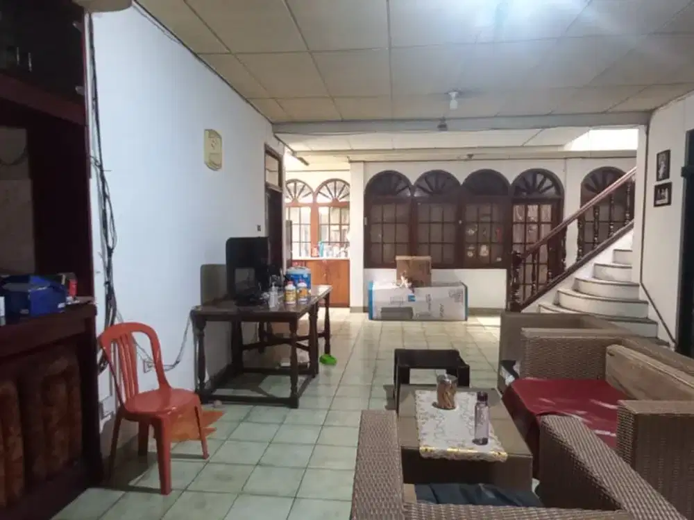 Dijual Rumah di Cimahi Tengah, Nyaman Strategis Samping SMPN 1 Cimahi