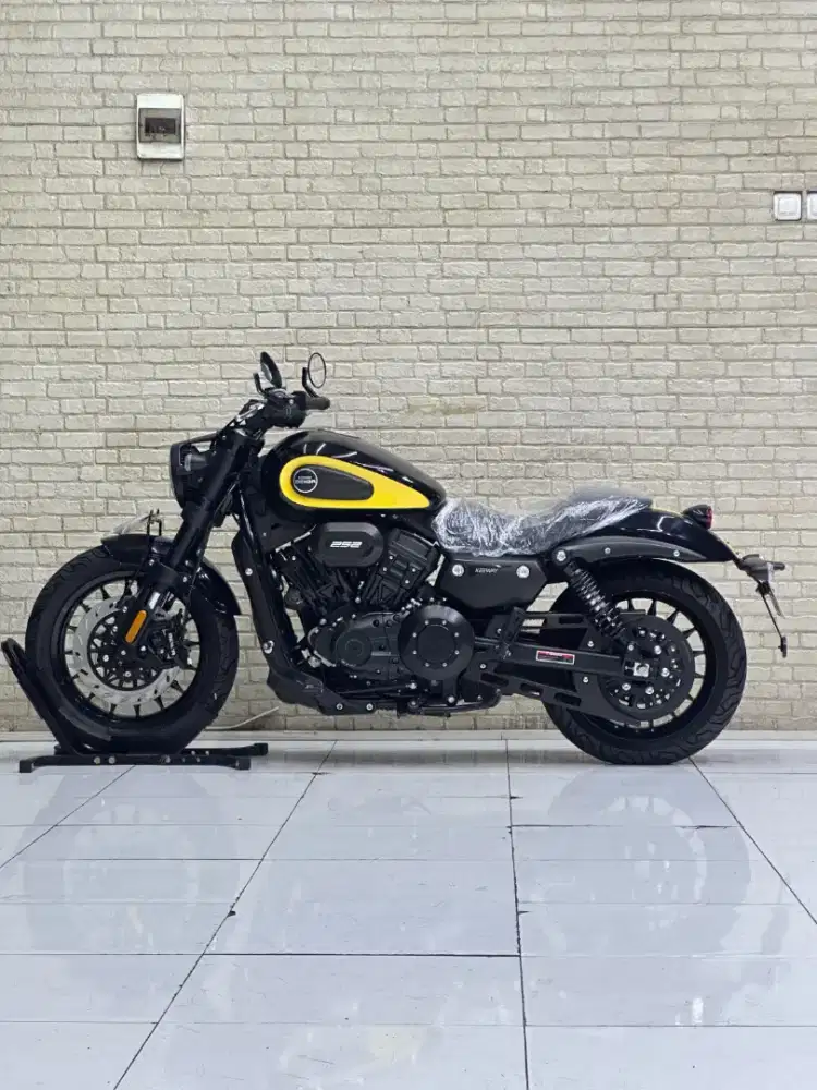 Bisa Kredit‼️Keeway Benda V252c 2023 pmk 24.DANNY Mustika Motor Malang