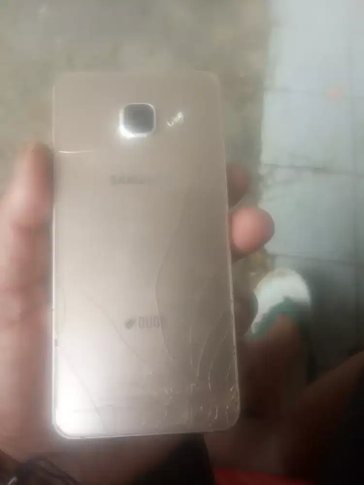 di jula samsumg SM-A310f