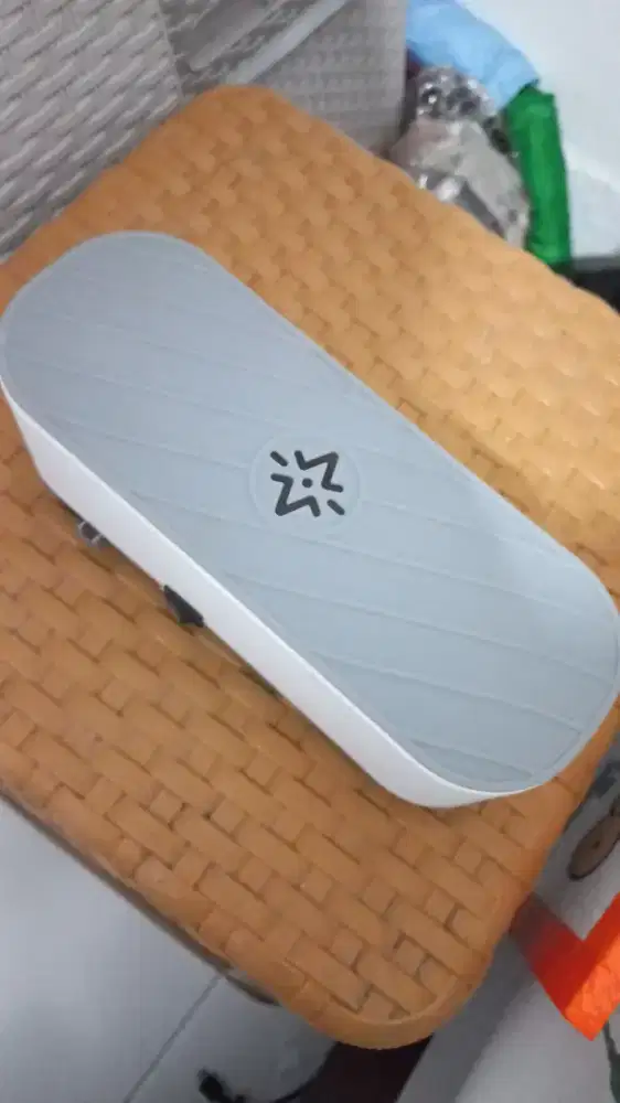 Alat pembersih kacamata