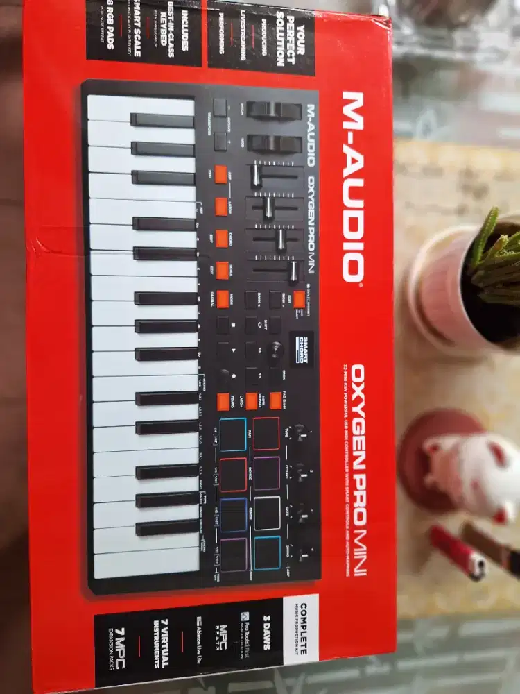 M-Audio Oxygen Pro Mini Midi Controler