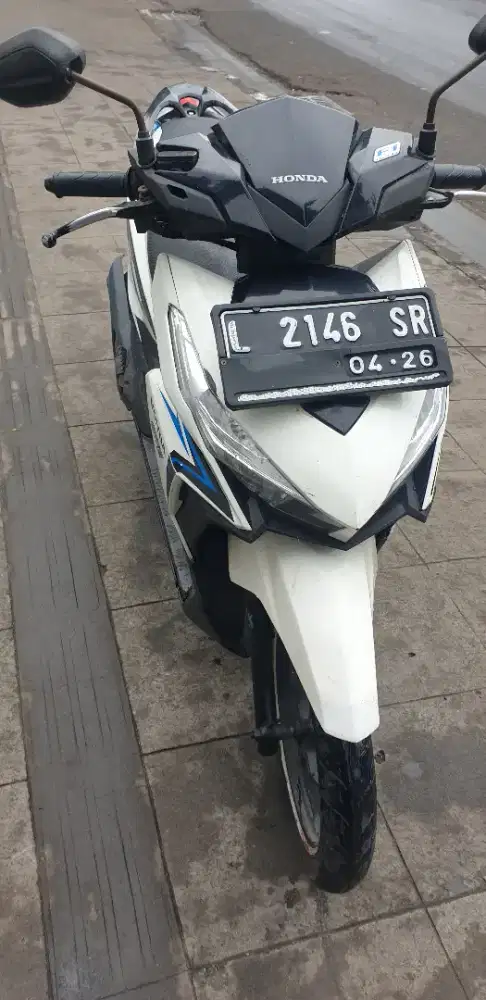 Vario 125 iss th 2016 mewah ban dpn /bel baru pjk hidup