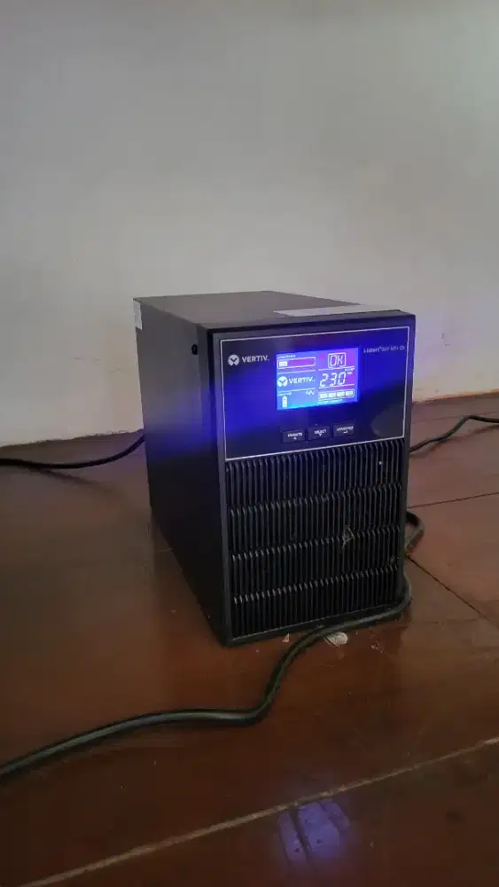 UPS 900 WATT 1000VA

untuk PC