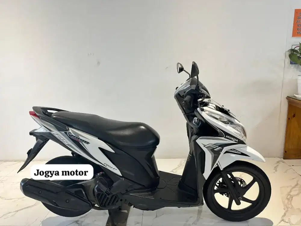 [R] VARIO 125 TECHNO 2014