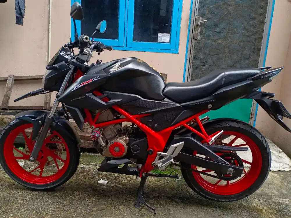 Honda CB 150R New LED Streetfire Tahun 2017 Pajak Hidup Siap GassPOLL