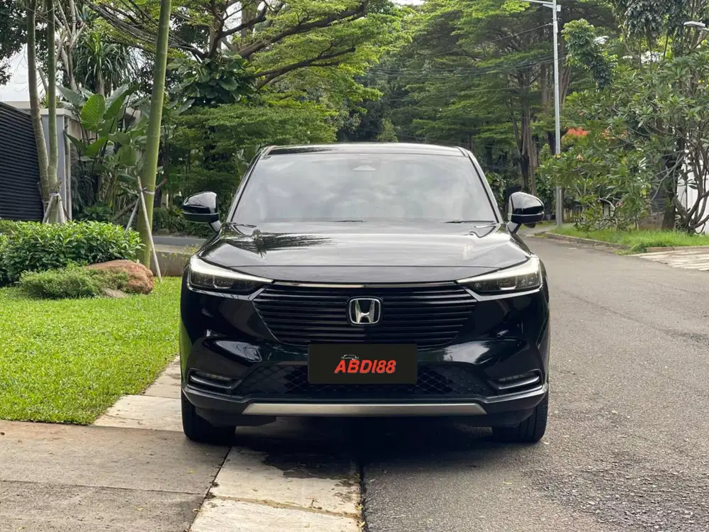 Honda HRV SE 2022 AT HITAM (Abdi88 Mobilindo Bali)