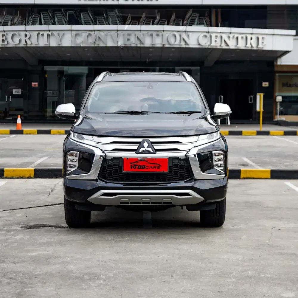 [KM 22.000] Mitsubishi Pajero Dakar 2.4 Sport Matic Hitam 2023