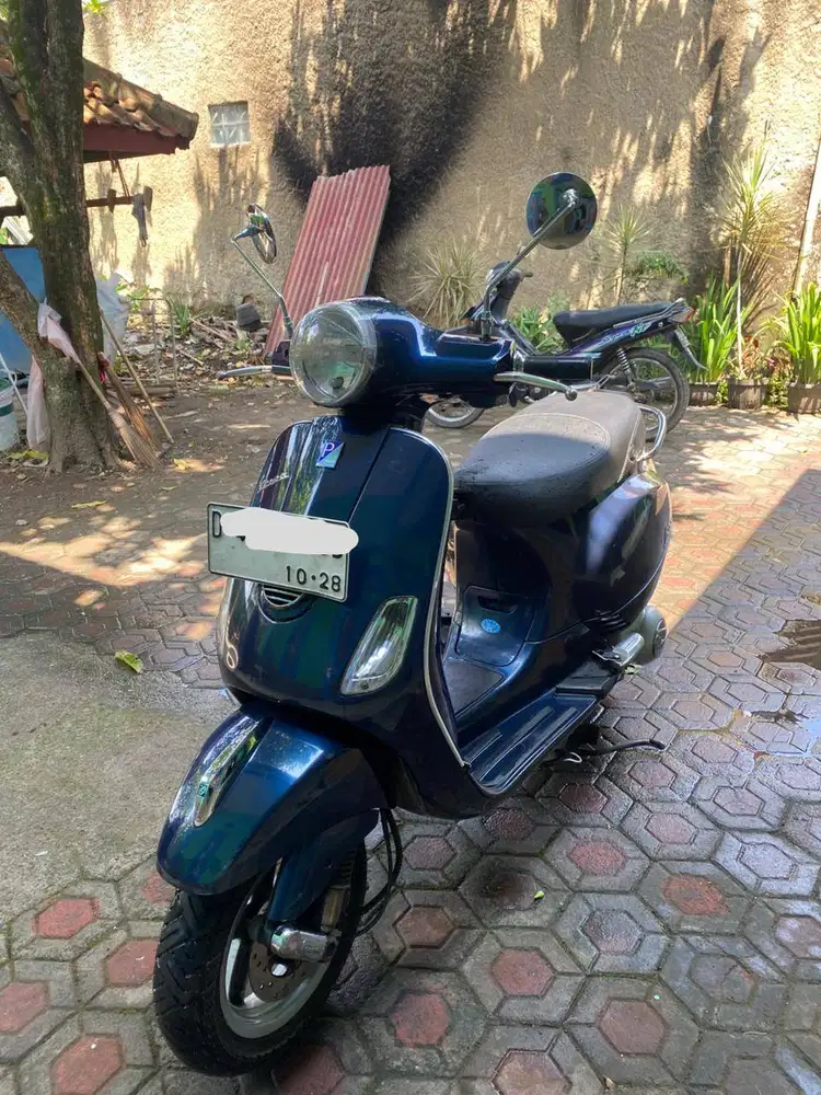 Vespa LX 150ie 2V