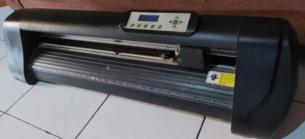 Mesin cutting Jinka XL721