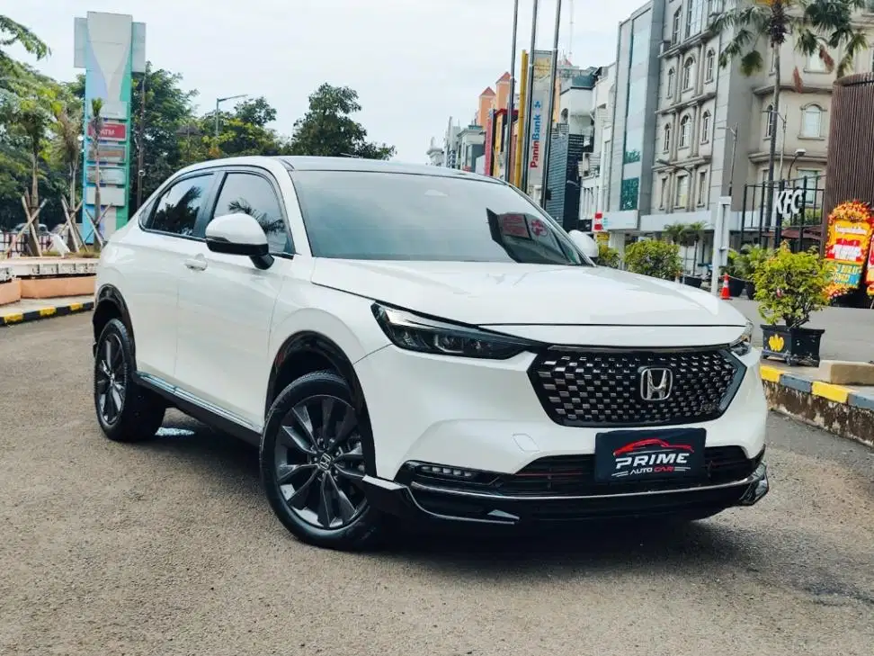 LOW KM‼️LIKE NEW‼️Honda HRV RS TURBO 1.5 AT 2022 - SERVICE RECORD