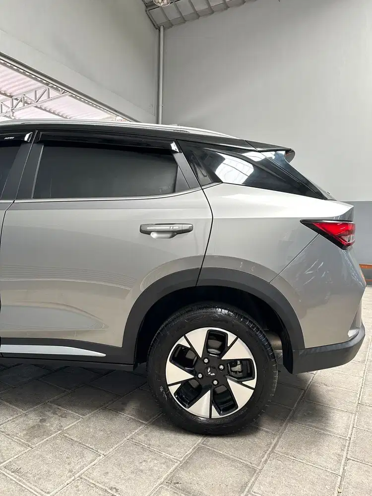 Wuling Alvez 2023 Bensin