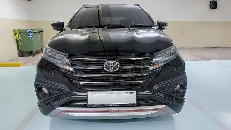 DP MURAH Toyota Rush 1.5 TRD Sportivo Bensin-AT 2018 Hitam CZMMB
