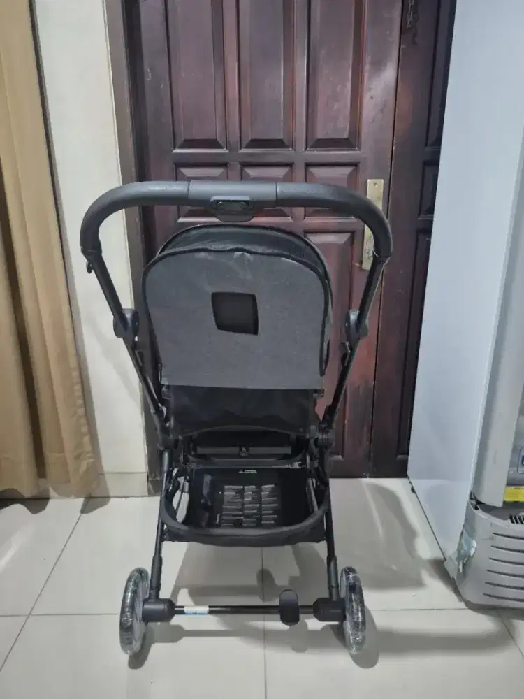 Stroller Hamilton T1 bisa sampai 22 kg