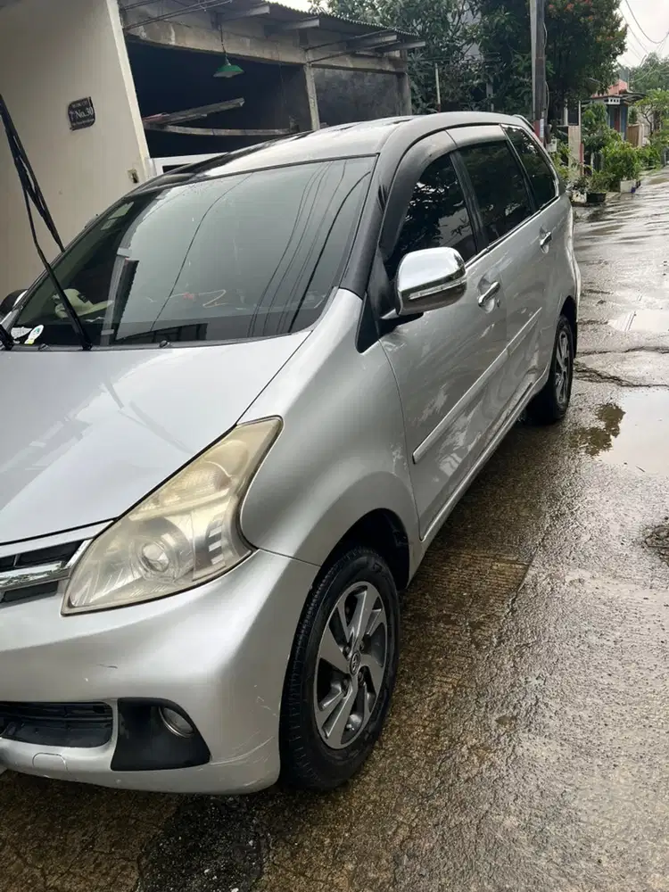 Daihatsu Xenia 2011 Bensin