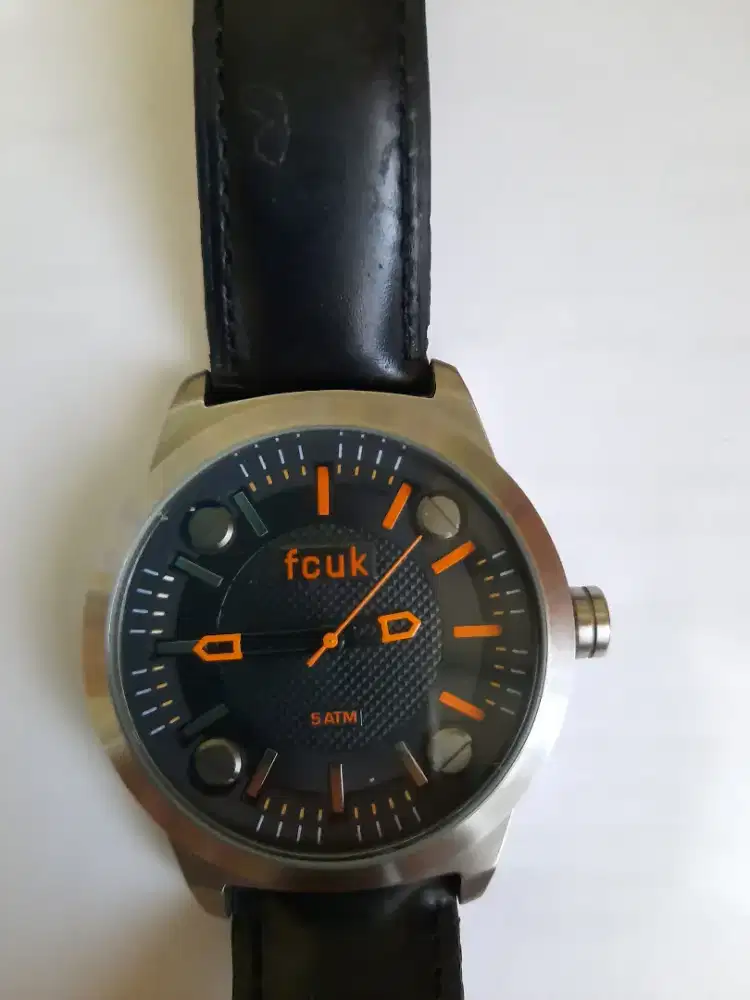 Jam tangan FCUK