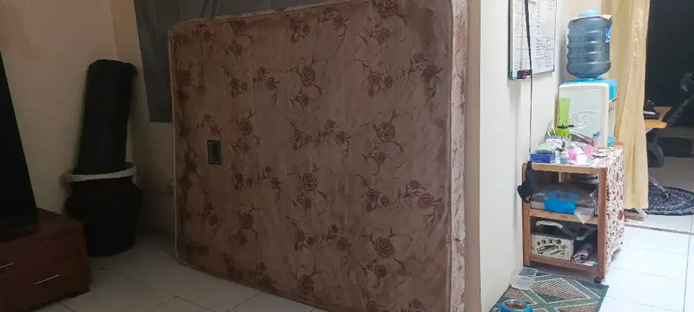 Springbed King Size Bekas (Gratis)