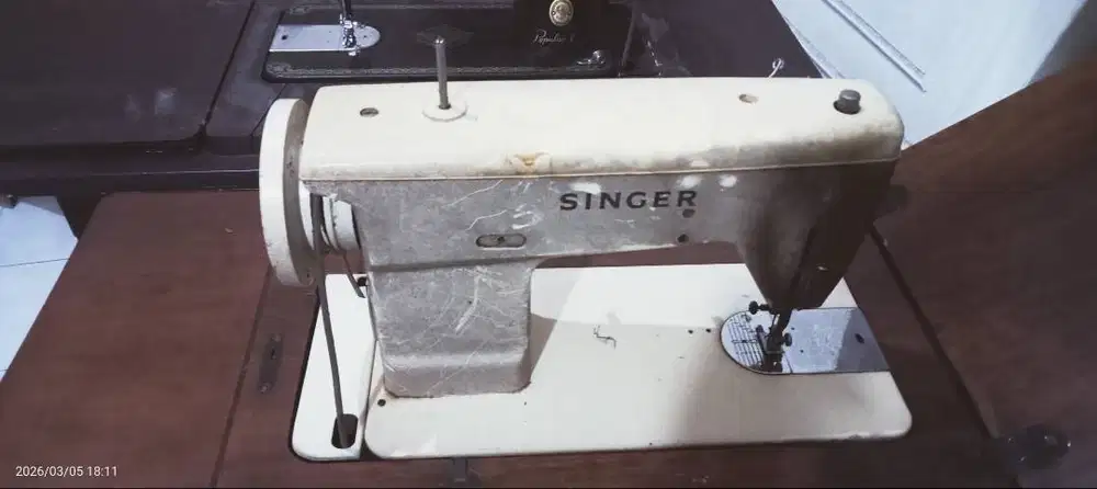 Mesin obras dan mesin jahit merk singer