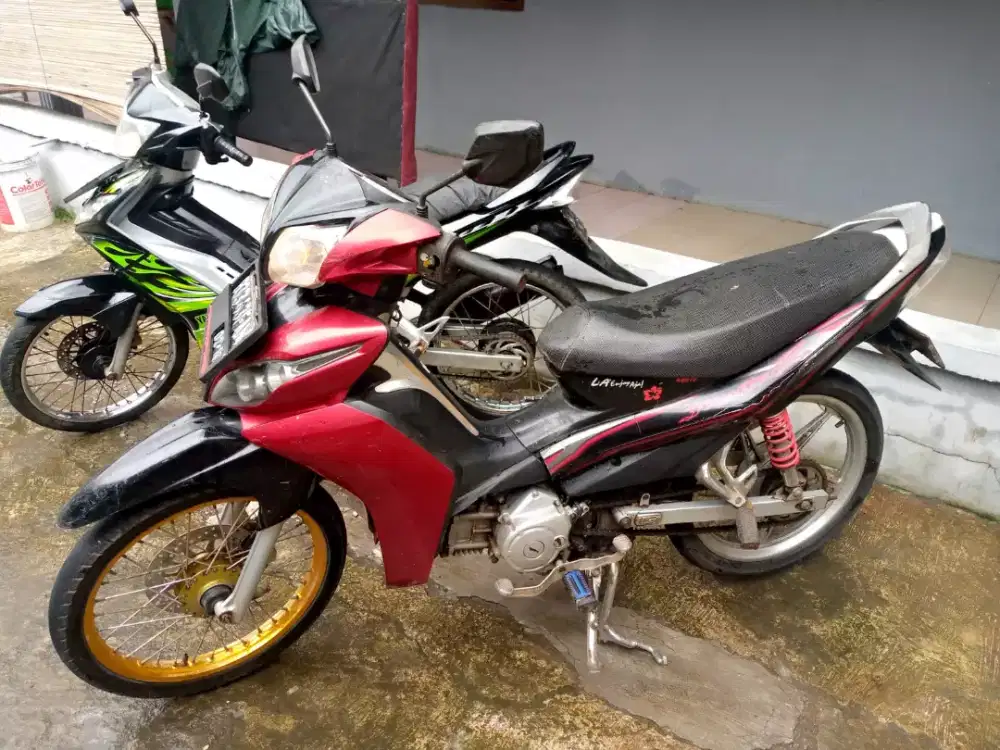 Jupiter z robot surat bpkb asli mesin bagus 2011