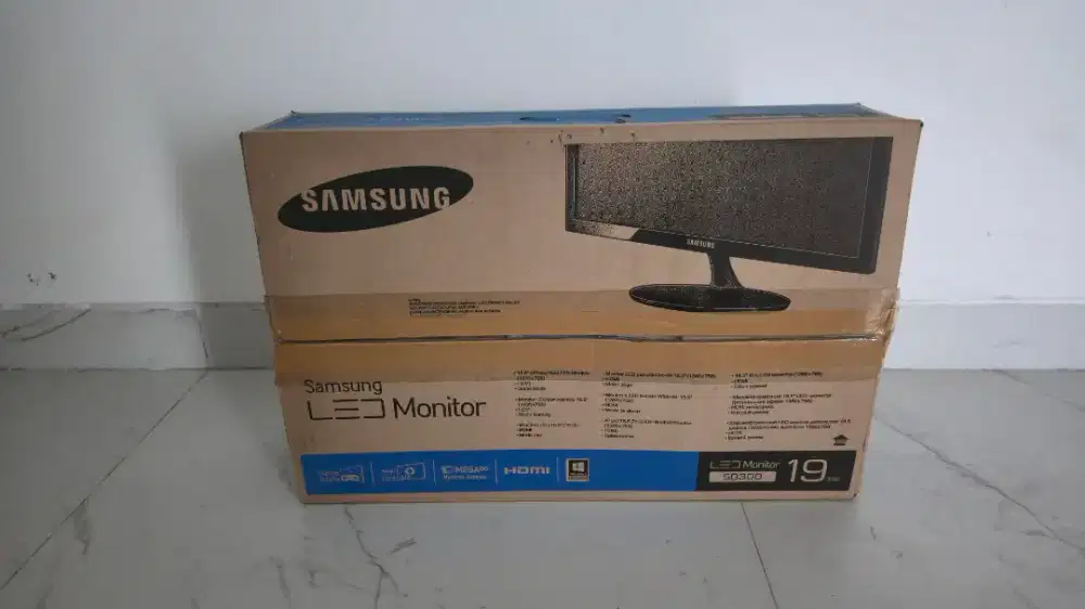 Samsung LED MONITOR SD300 19inch new