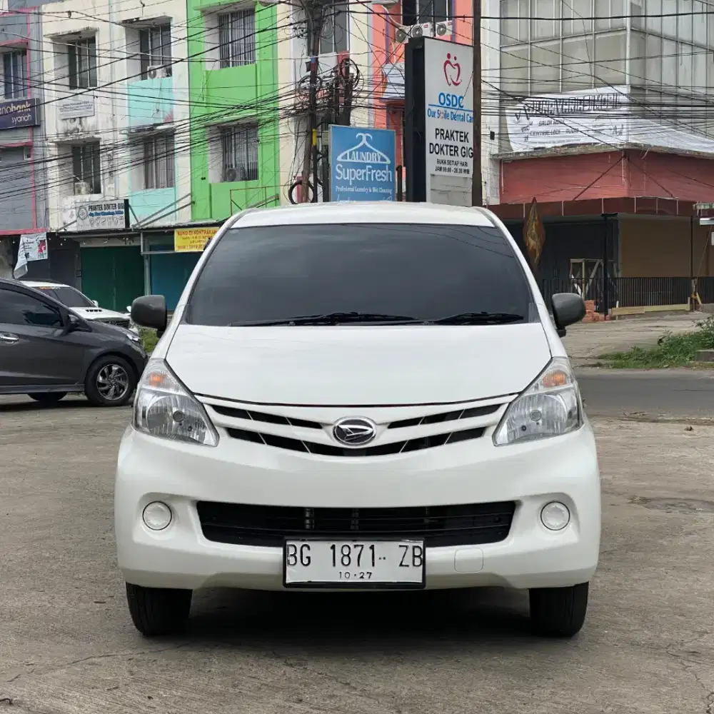 [KM 48rb] Xenia 1.0 M Manual 2012, Istimewa, DP 25jt!