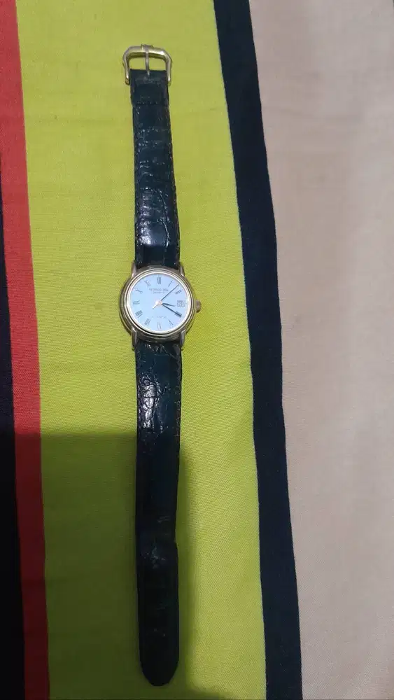 Jam tangan wanita merk raymond weil