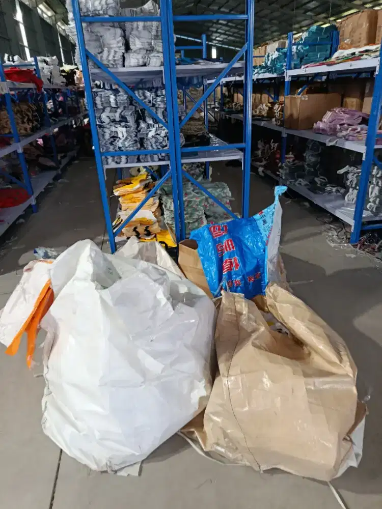 Cari Karyawan Picker Dan Packing