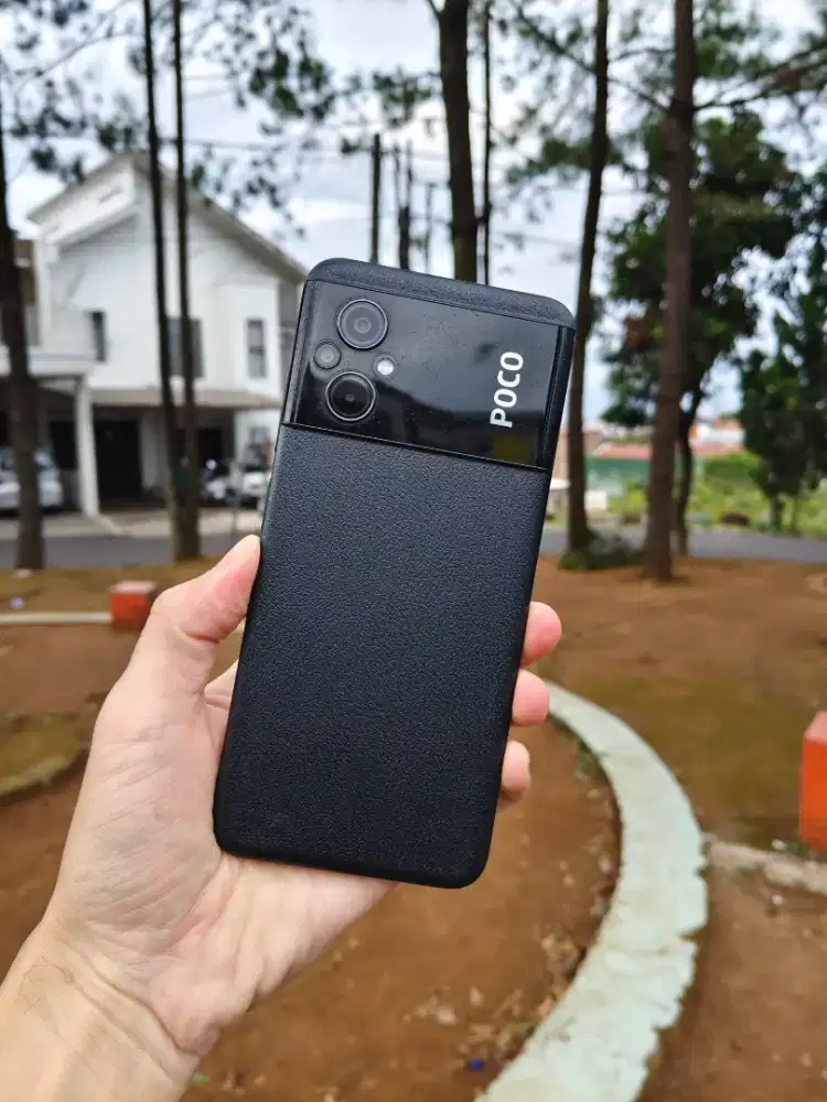 Xiaomi Poco M5 128GB Dual Sim 4G Siap Gaming Helio G99 Hyper OS