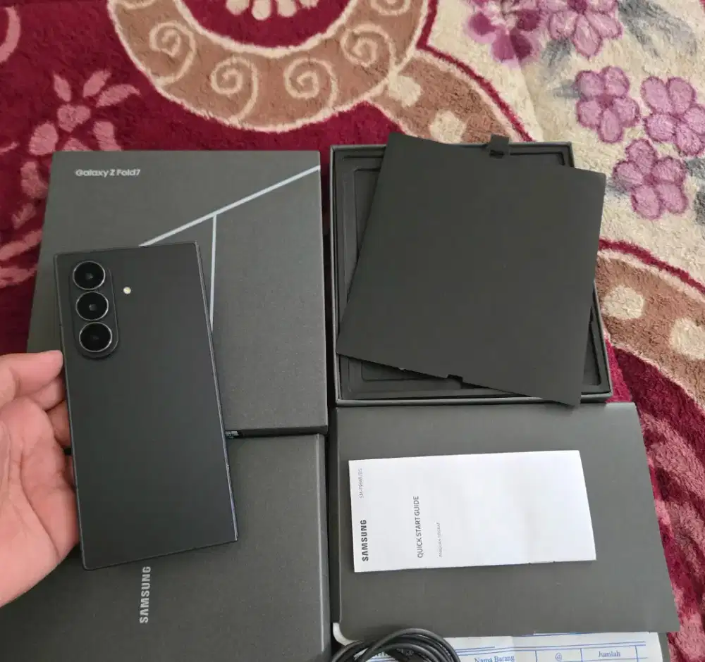 samsung Z fold 7 ram 12/512gb garansi 05-08-2026 resmi sein,ful ori