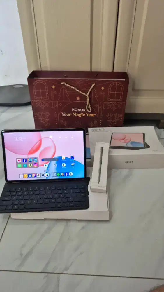 Tablet Honor Pad 10 256GB /8+8GB RAM + Keyboard + Pencil Original