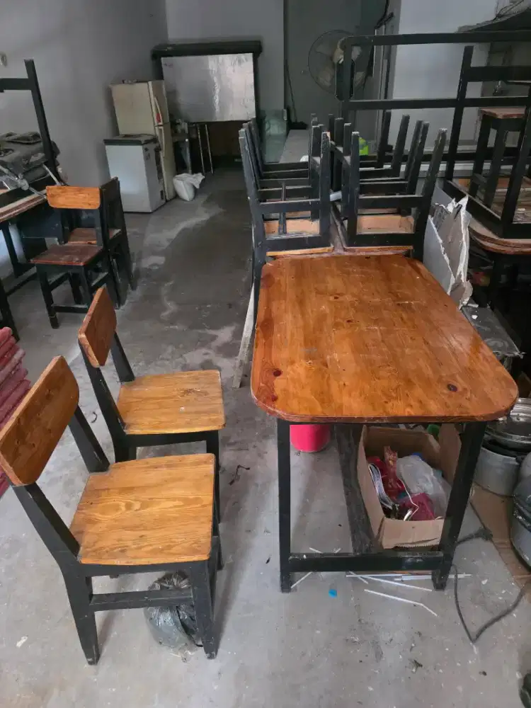 WTS MEJA KURSI MAKAN KAYU