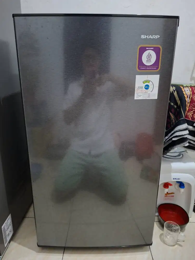 Jual Kulkas Sharp 1 Pintu bekas