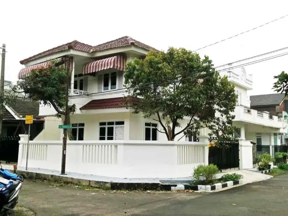Rumah Hook Cantik Siap Huni Hook Dekat Stasiun Ada Gas Alam di Taman Cimanggu