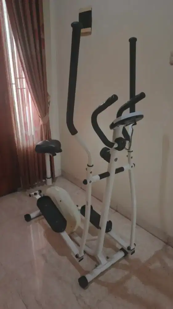 Alat olahraga crosstrainer merk onesports