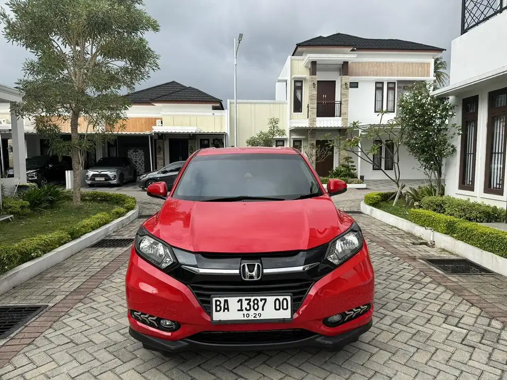 HONDA HRV E CVT METIC 2015