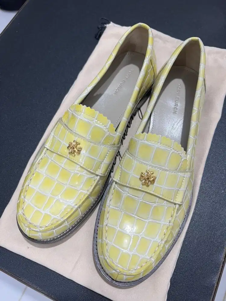 PRELOVED Original TORY BURCH Classic Loafer Moonflower size 8