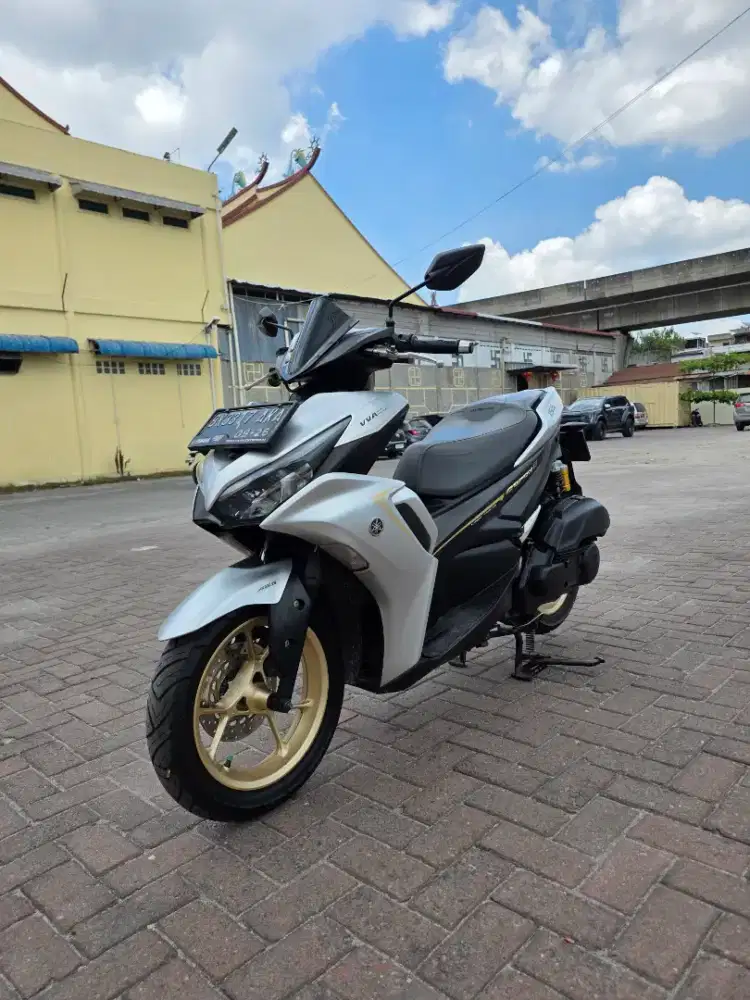 Yamaha Aerox Connected ABS Silver 2021