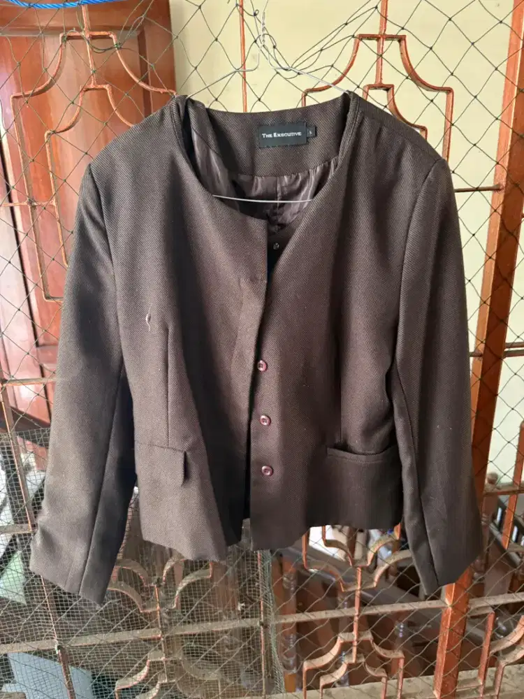 Blazer Coklat Executive