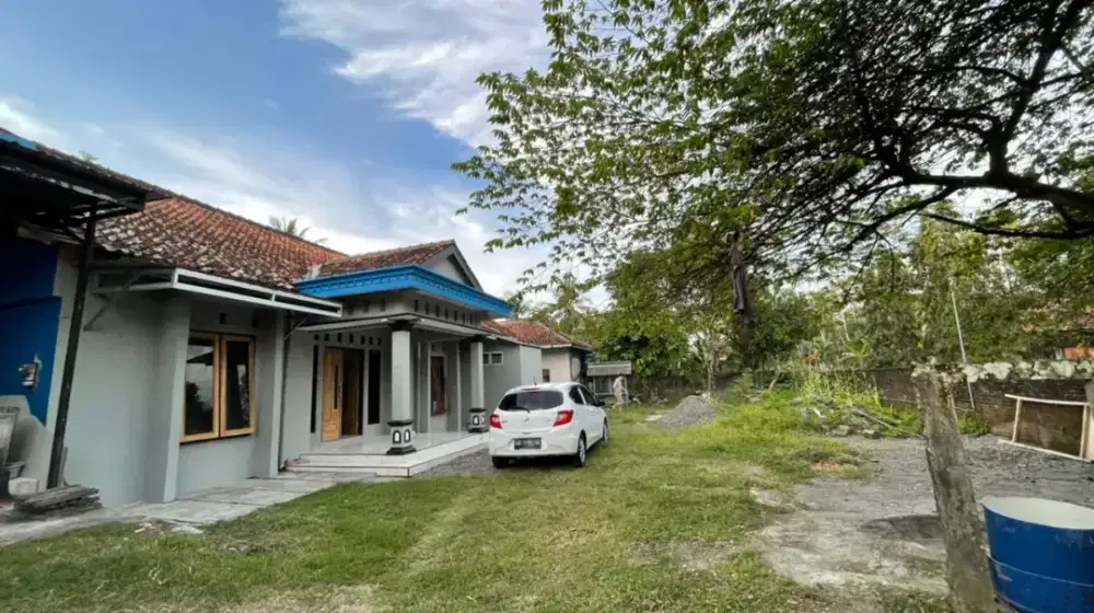 Tanah 980m Bonus Rumah Lokasi Strategis Depan Pasar Purwodadi