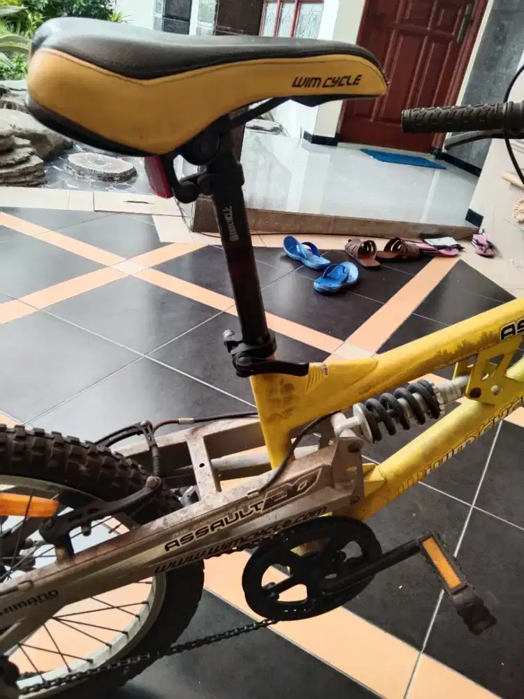 Sepeda Wimcycle Assault Dual Suspension (Kuning) - Bekas